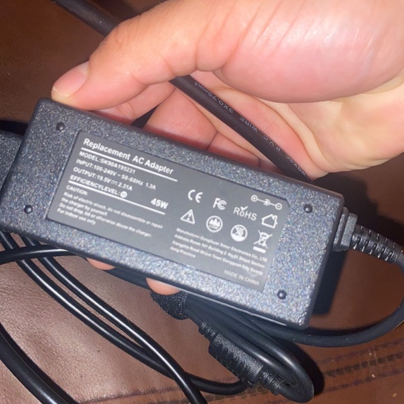 Computer charger - Picture 3 of 3